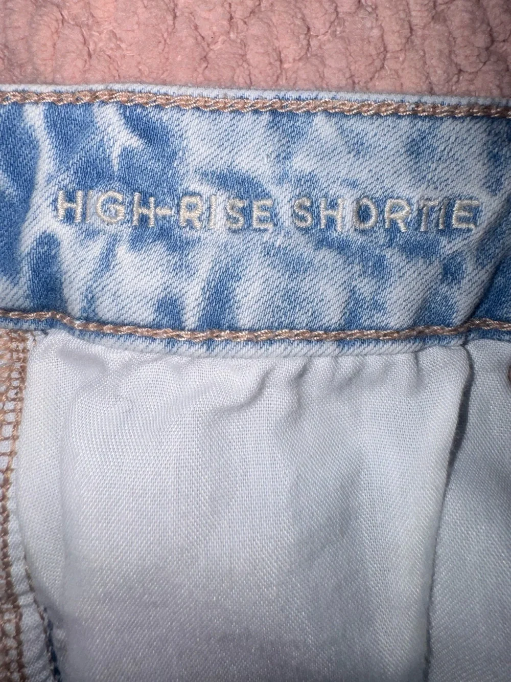 American Eagle High Rise Shortie Shorts NWT Next Level Stretch Distressed Size 4